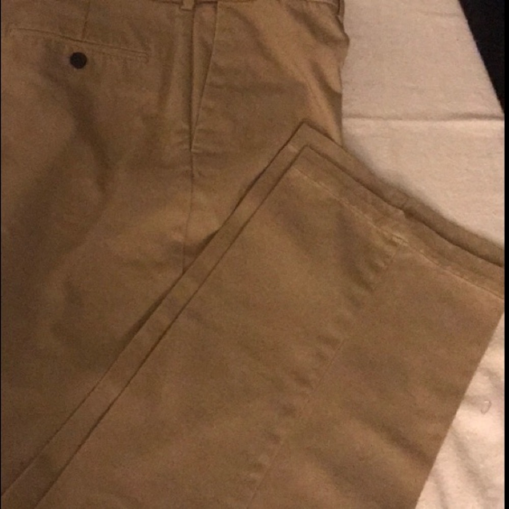 VTG: HAGGAR KHAKI PANTS : SIZE 38x 29”